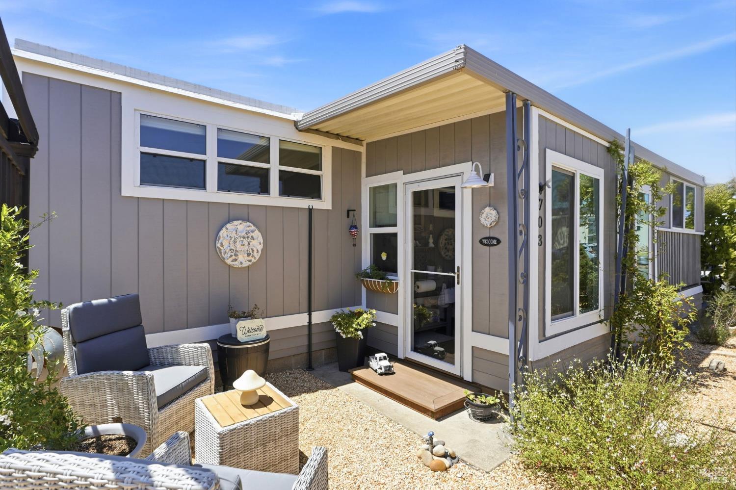 703 Sequoia Street Windsor CA 95492