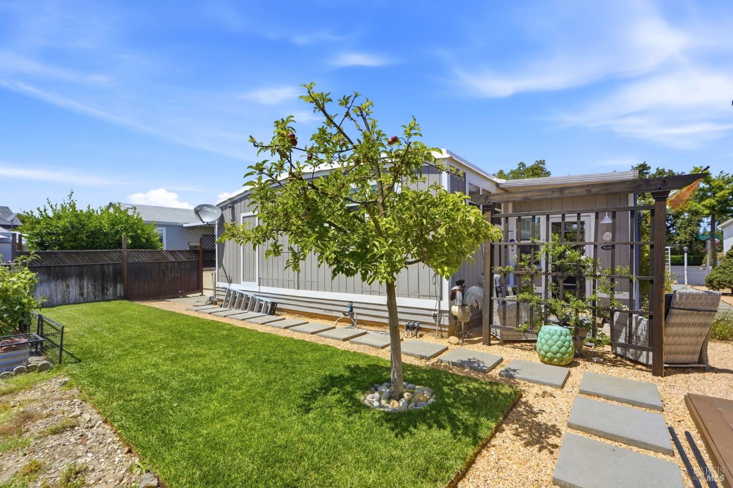 703 Sequoia Street Windsor CA 95492