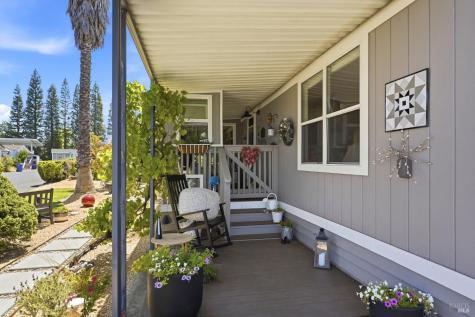 703 Sequoia Street Windsor CA 95492