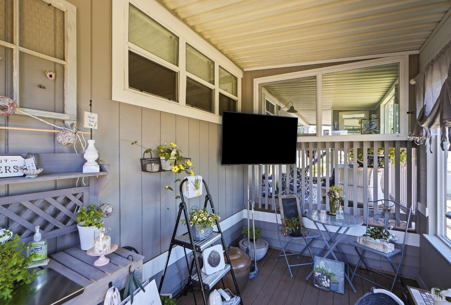 703 Sequoia Street Windsor CA 95492