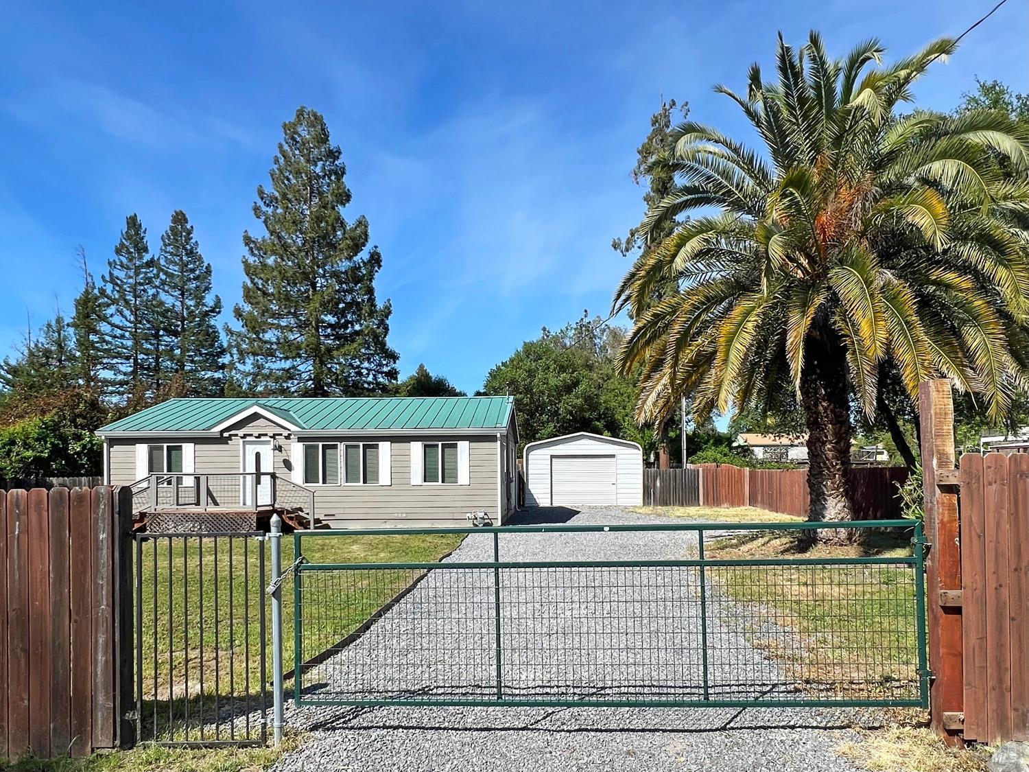 565 Milani Drive Ukiah CA 95482