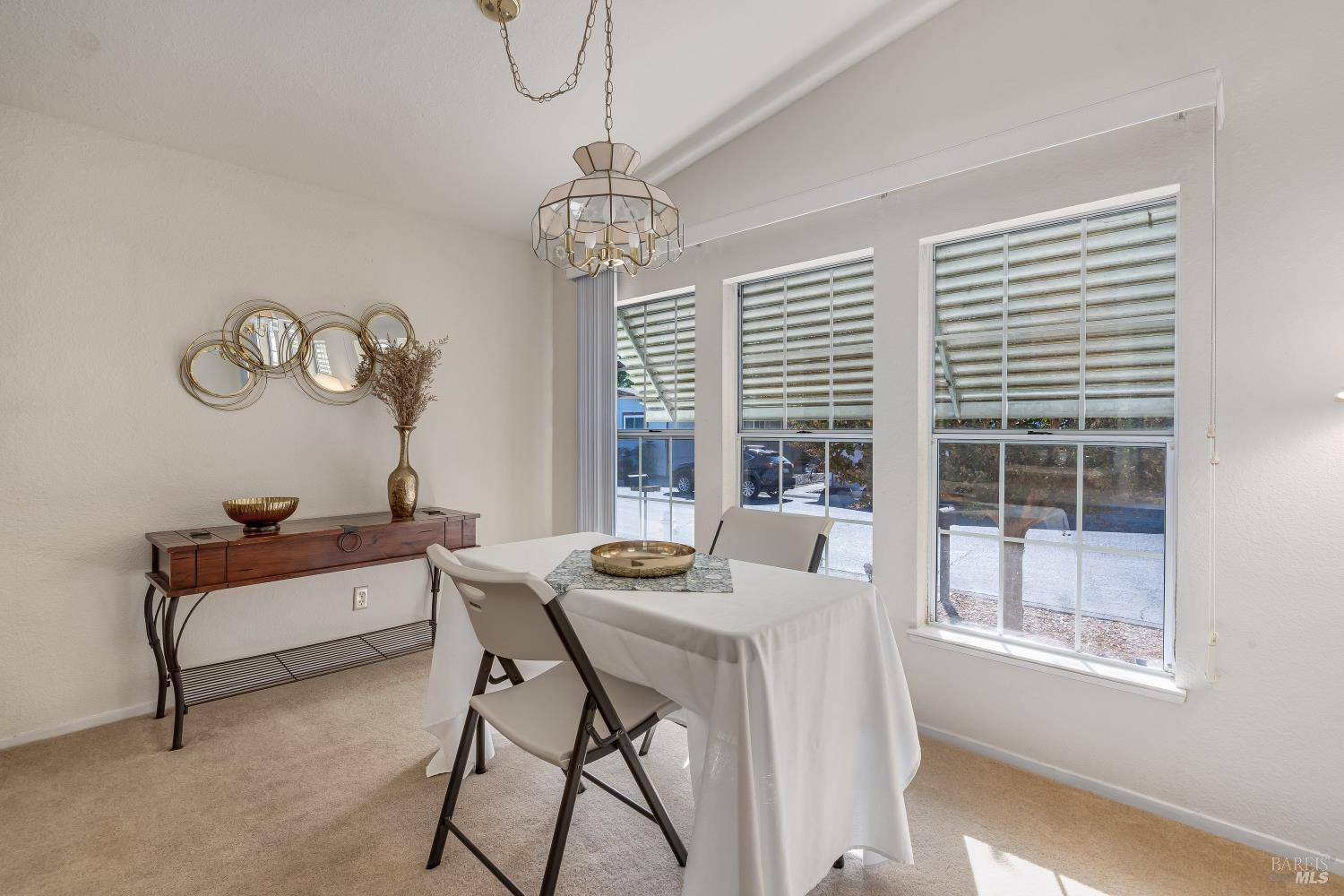 213 Daisy Drive Napa CA 94558