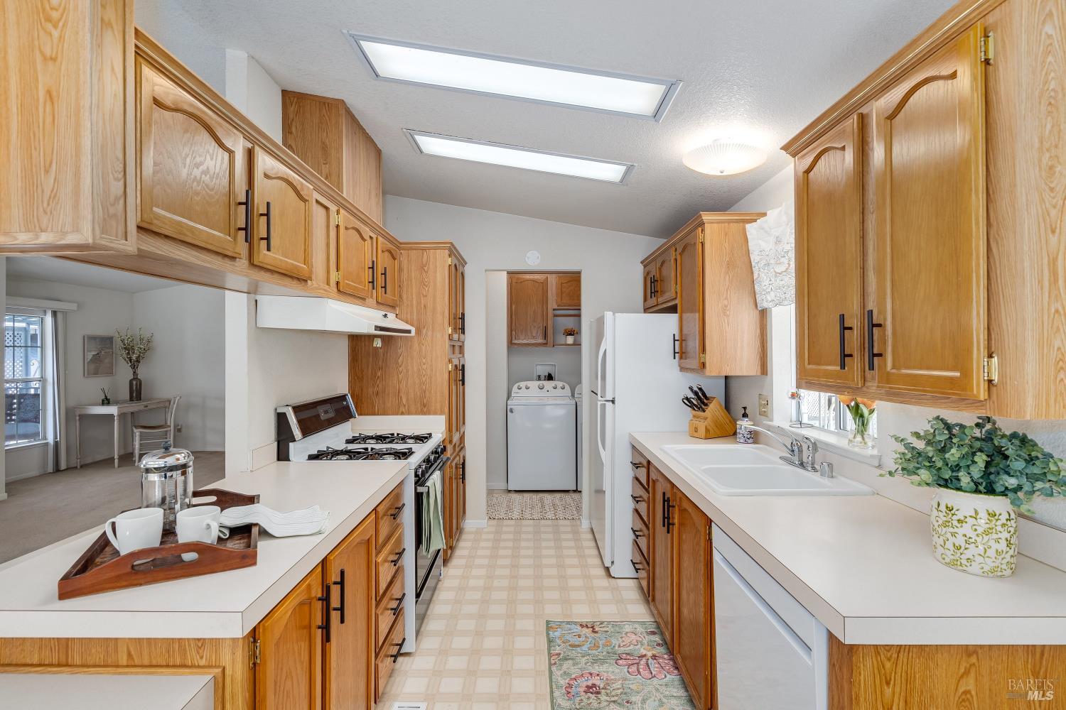 213 Daisy Drive Napa CA 94558