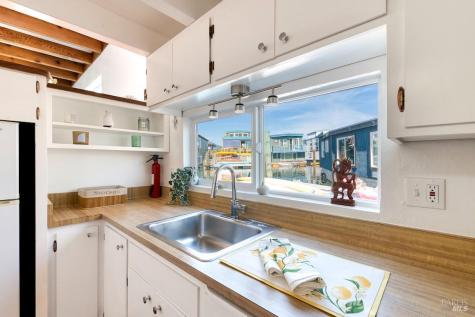 31 S 40 Dock Sausalito CA 94965
