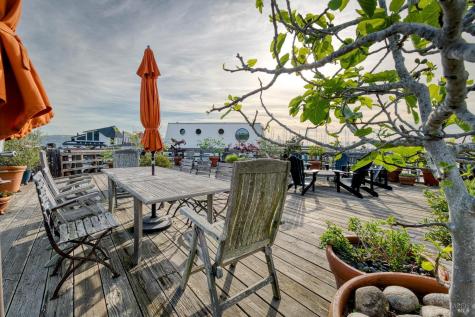 31 S 40 Dock Sausalito CA 94965