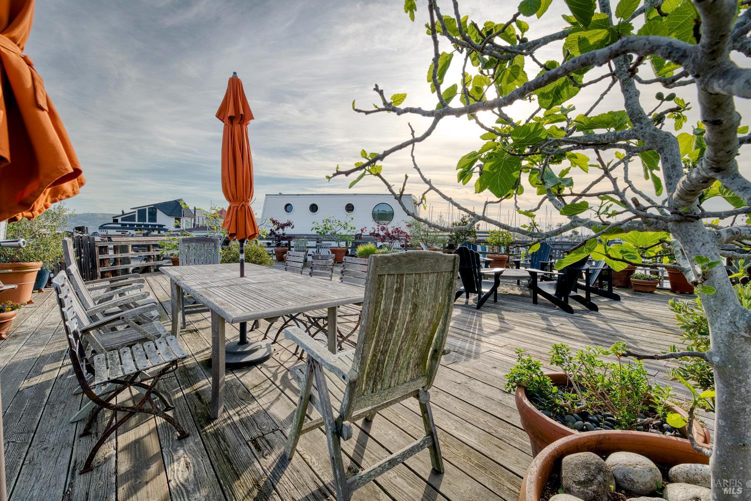 31 S 40 Dock Sausalito CA 94965