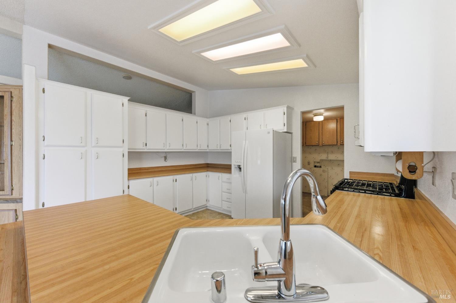254 Clover Way Napa CA 94558