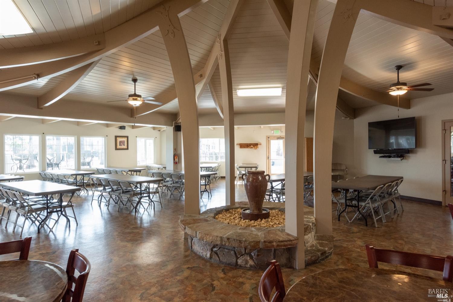 254 Clover Way Napa CA 94558