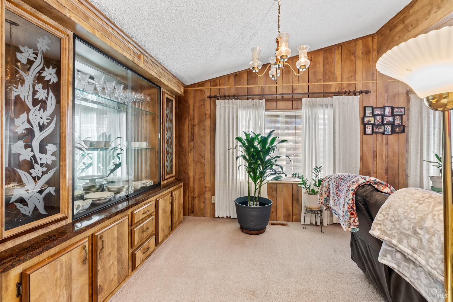 8009 Cliffrose Street Windsor CA 95492