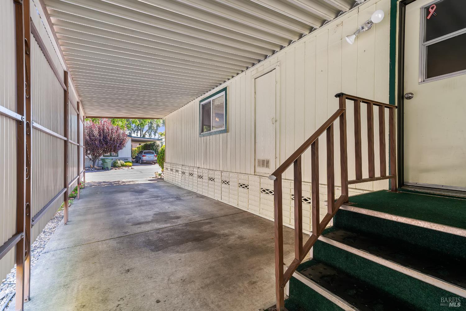 8009 Cliffrose Street Windsor CA 95492