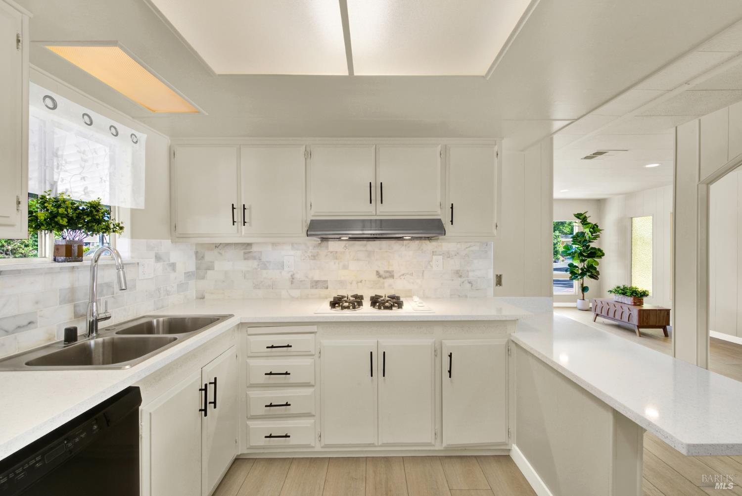 102 Sunset Drive Vacaville CA 95687