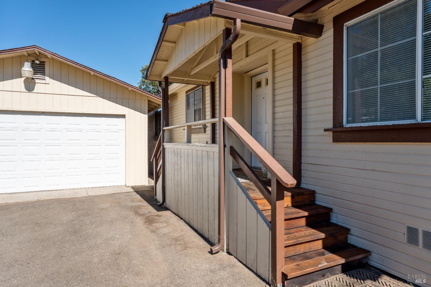 1741 Monroe Street Ukiah CA 95482