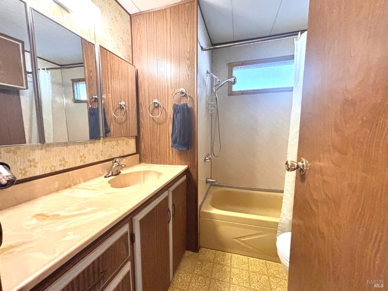 660 Leslie Street Ukiah CA 95482