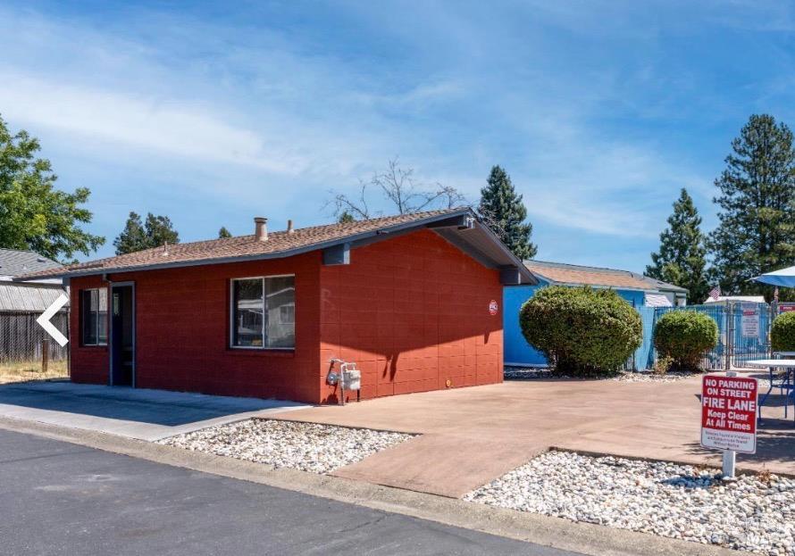 660 Leslie Street Ukiah CA 95482