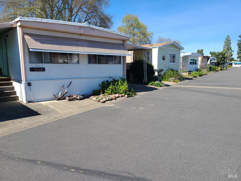 660 Leslie Street Ukiah CA 95482