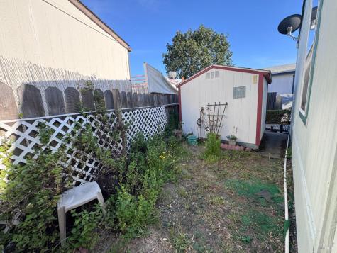 8174 Birch Street Windsor CA 95492