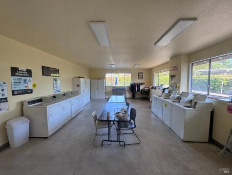8174 Birch Street Windsor CA 95492