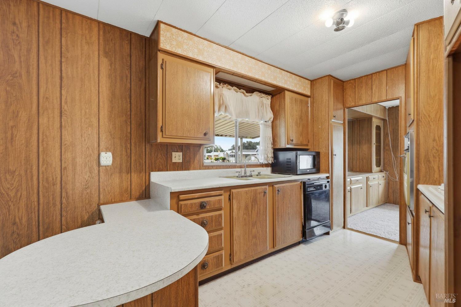 512 Colonial Park Drive Santa Rosa CA 95403
