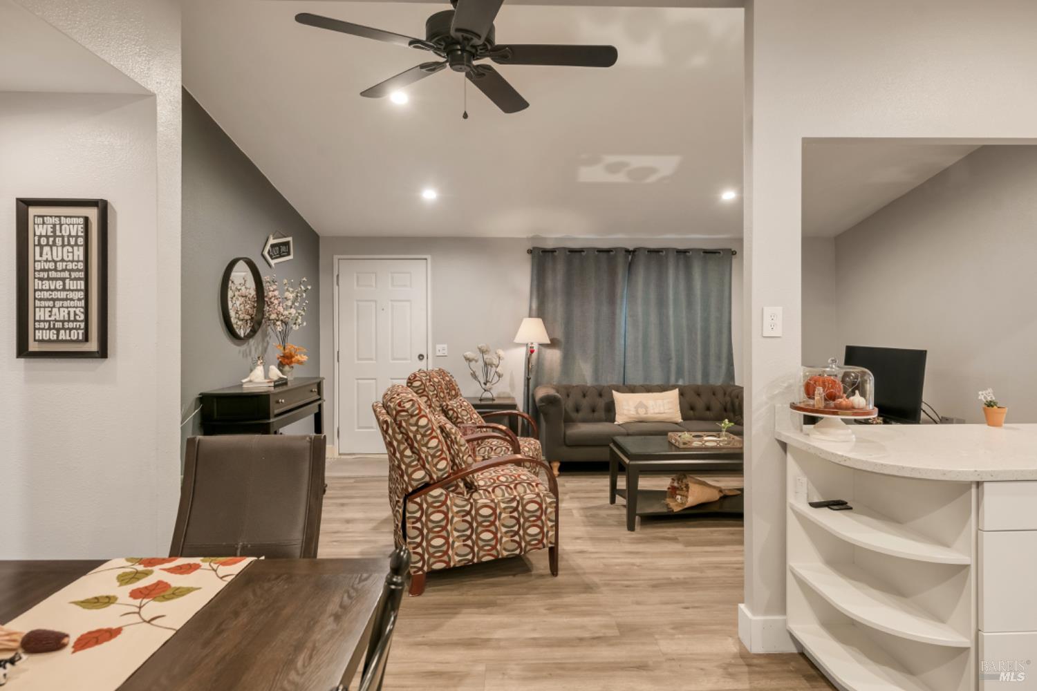 90 Vista Circle Sonoma CA 95476