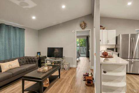 90 Vista Circle Sonoma CA 95476