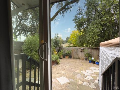 90 Vista Circle Sonoma CA 95476