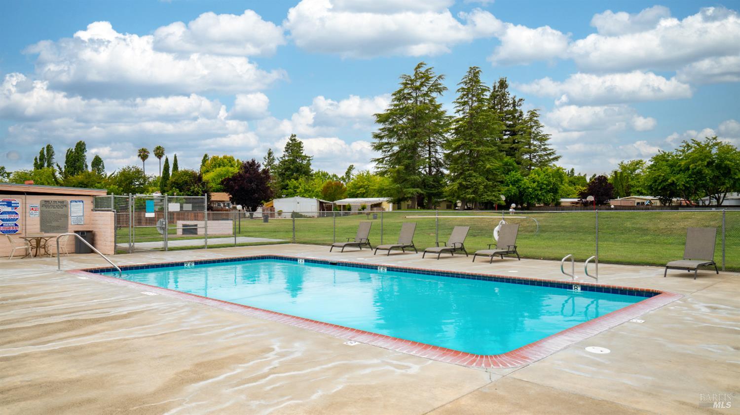 187 W Rancho Verde Circle Rohnert Park CA 94928