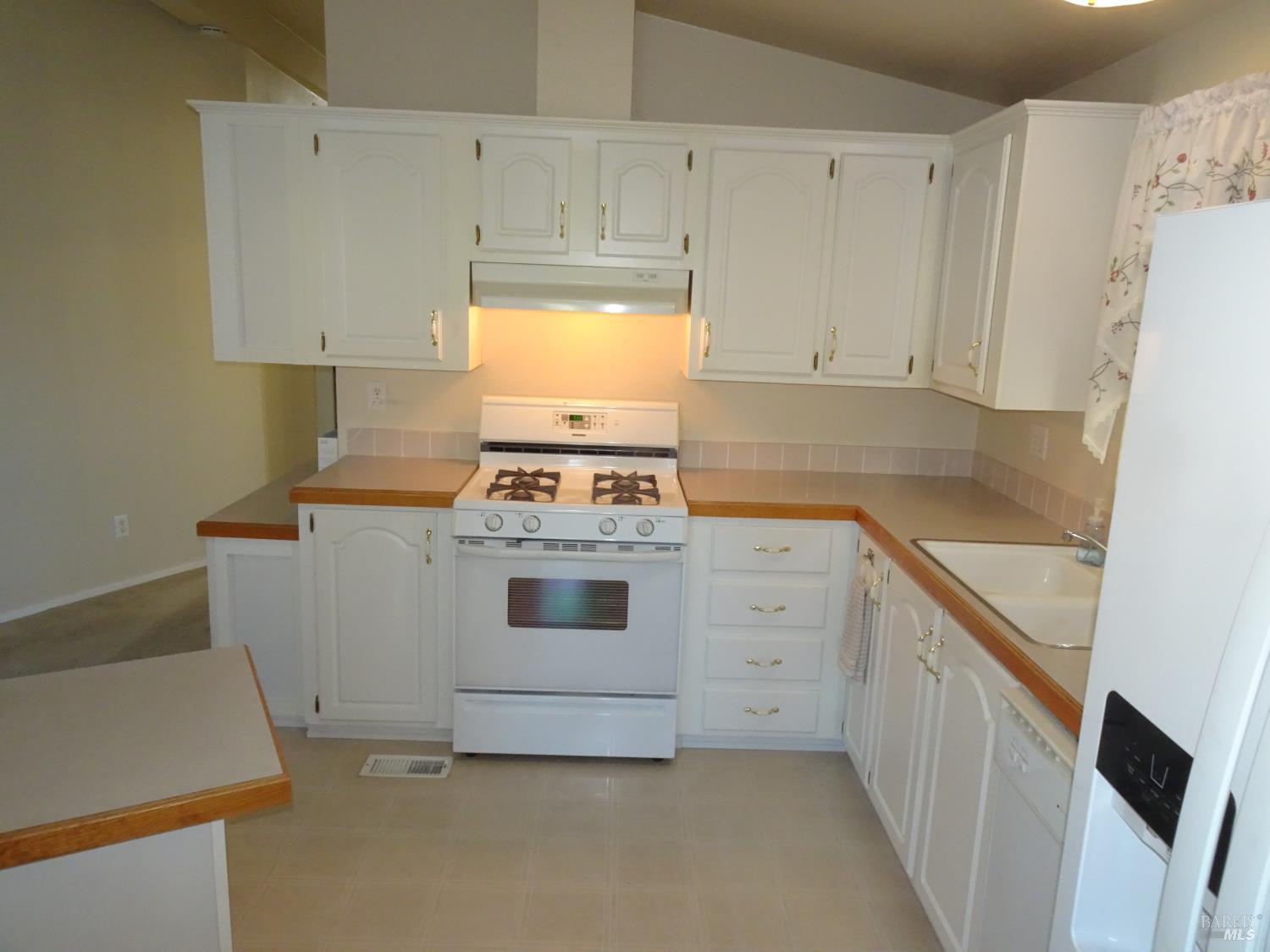 28 Valencia Drive Fairfield CA 94533
