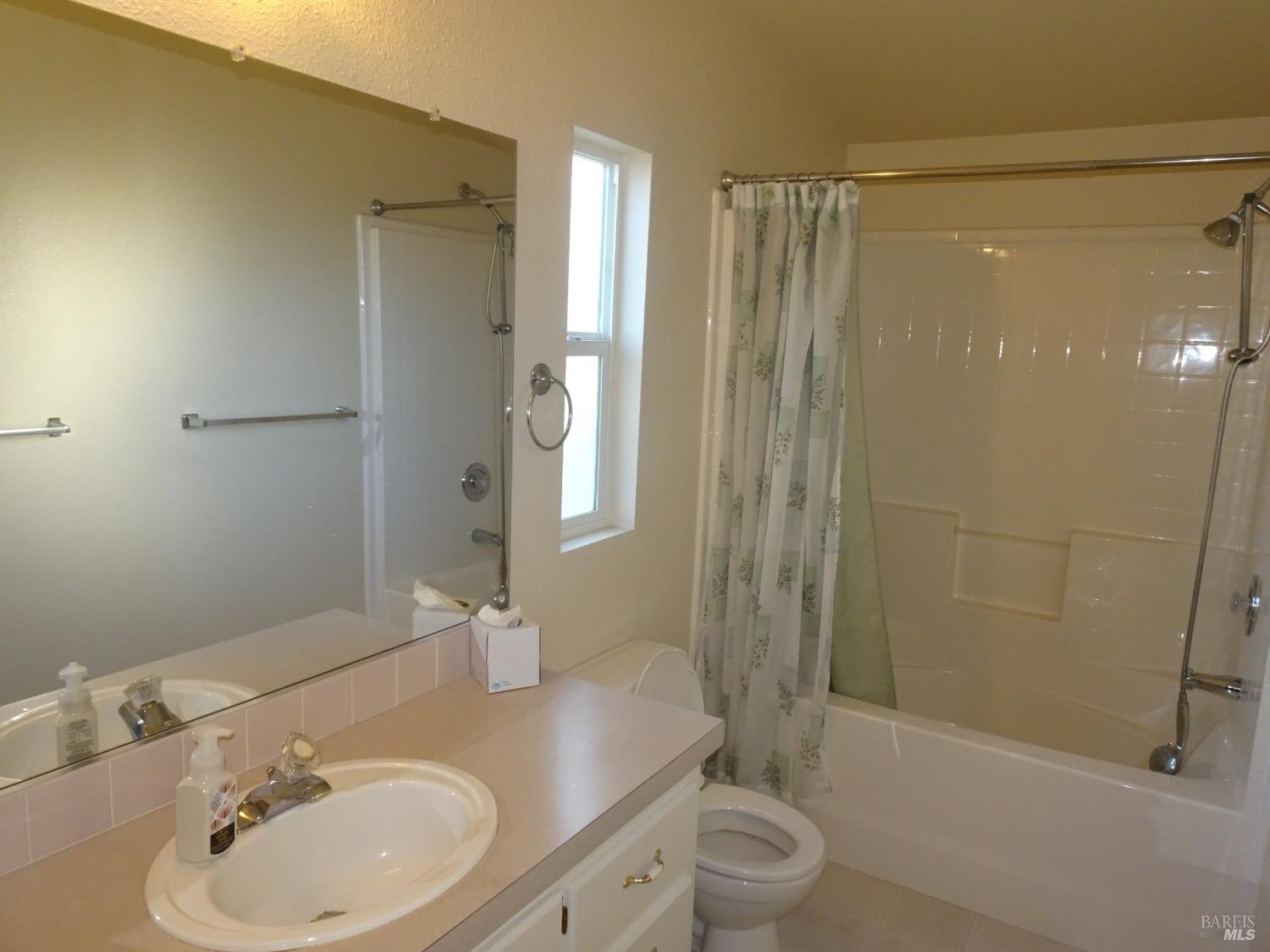 28 Valencia Drive Fairfield CA 94533