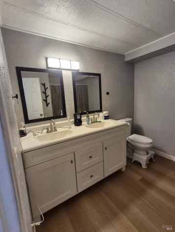 406 Sonoma Lane Rohnert Park CA 94928