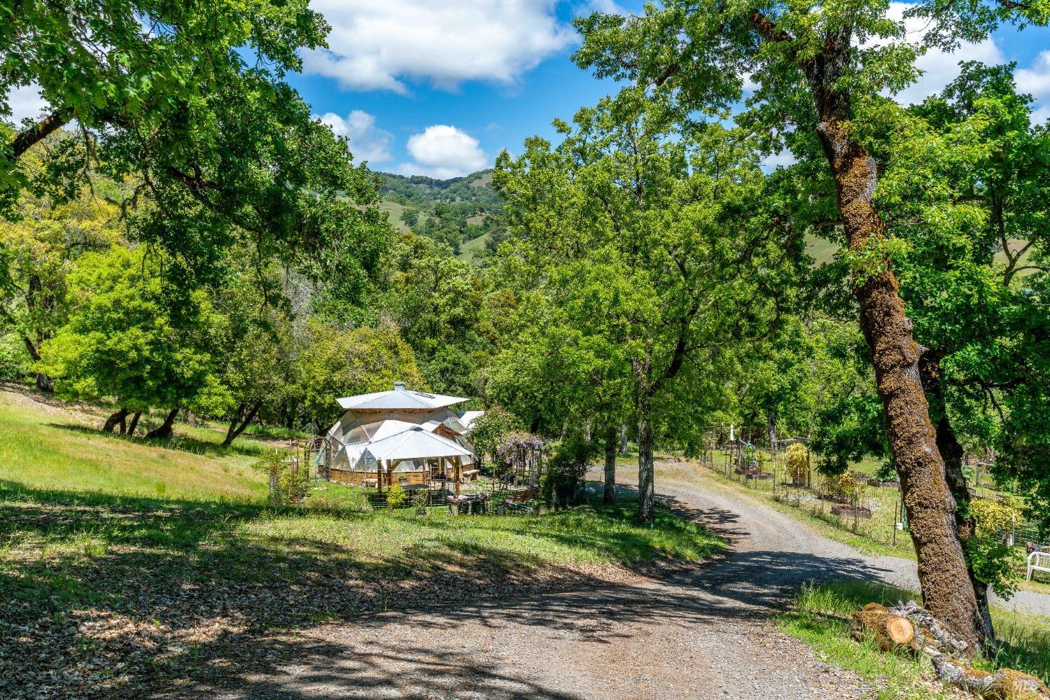 11455 Wild Oaks Lane Ukiah CA 95482
