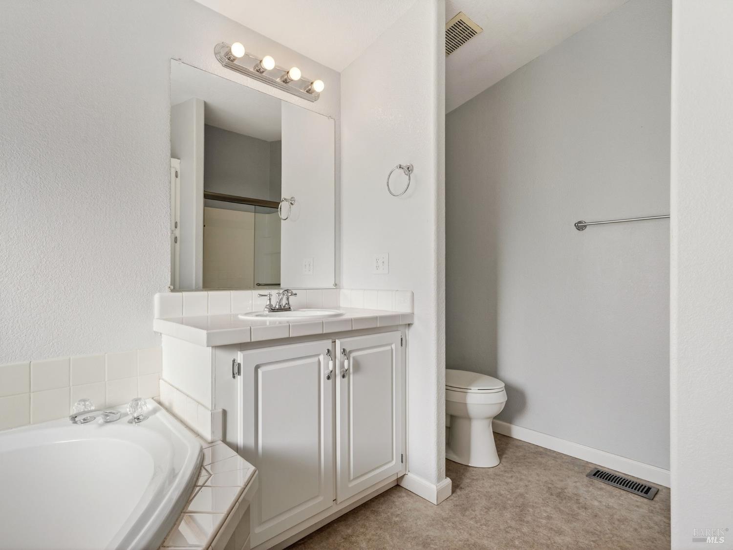54 Hacienda Drive Napa CA 94558