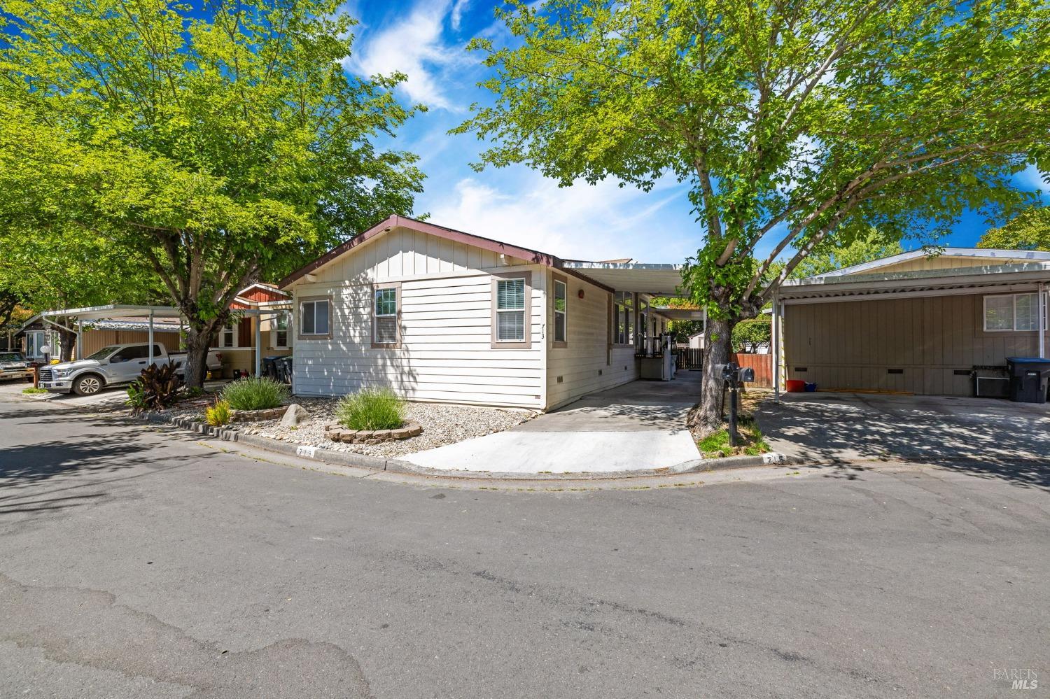 713 Corte Blanco Rohnert Park CA 94928
