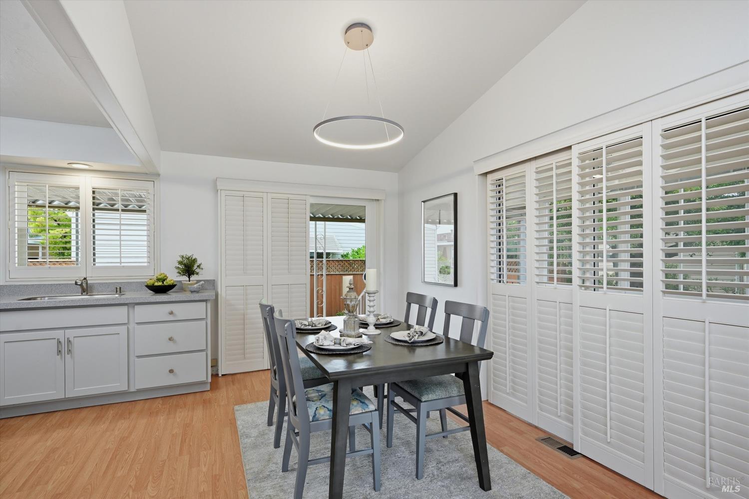 212 Julie Place Napa CA 94558