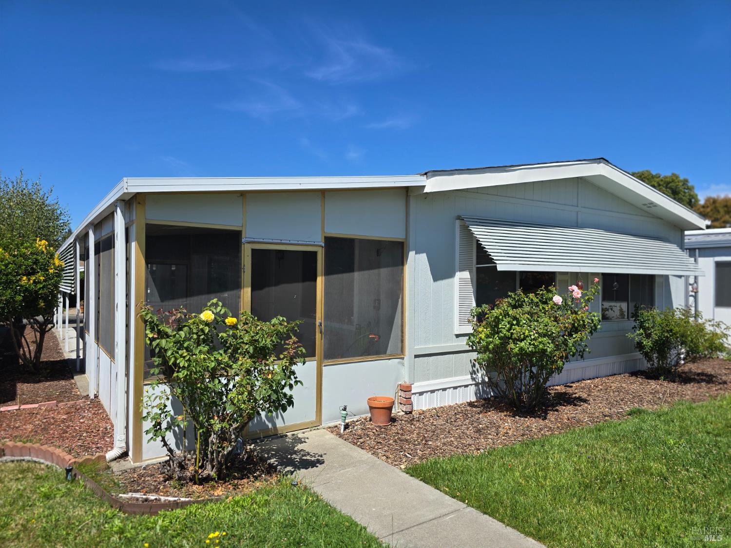 246 Parque Cabana Rohnert Park CA 94928