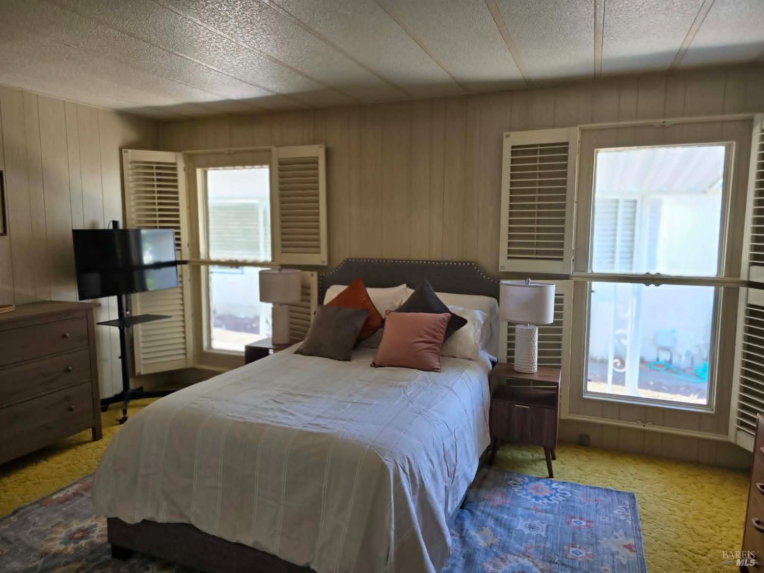 246 Parque Cabana Rohnert Park CA 94928