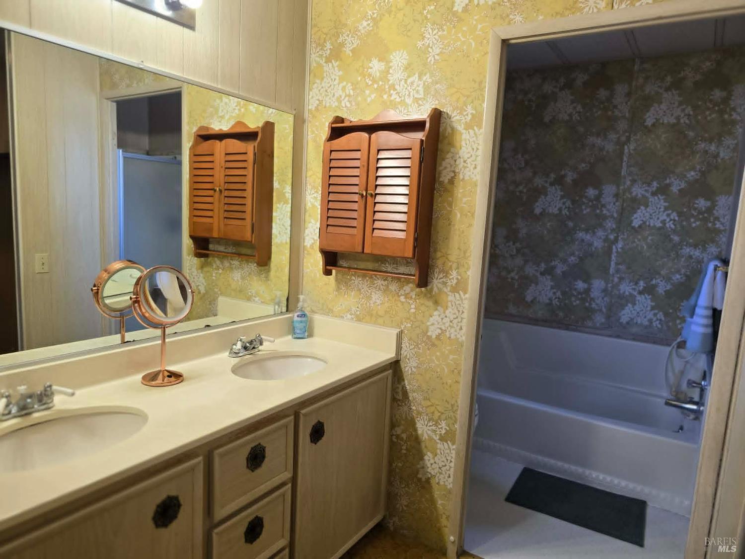 246 Parque Cabana Rohnert Park CA 94928