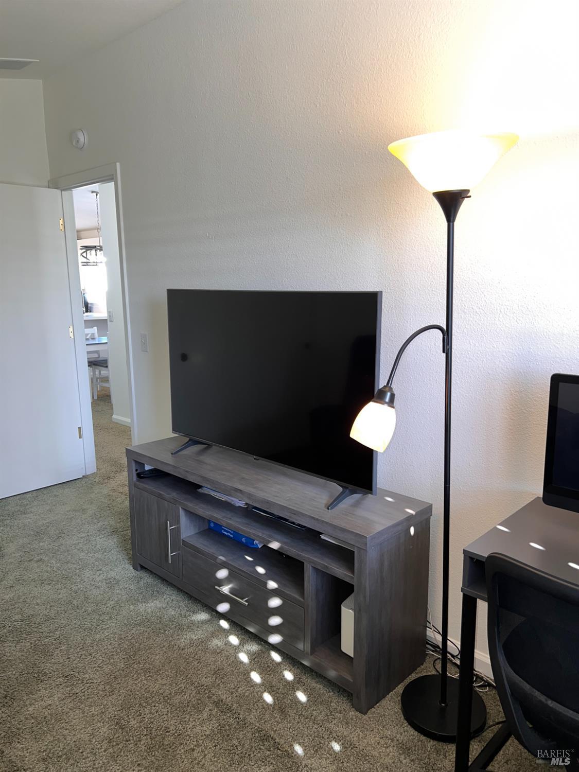 4433 Solano Avenue Napa CA 94558