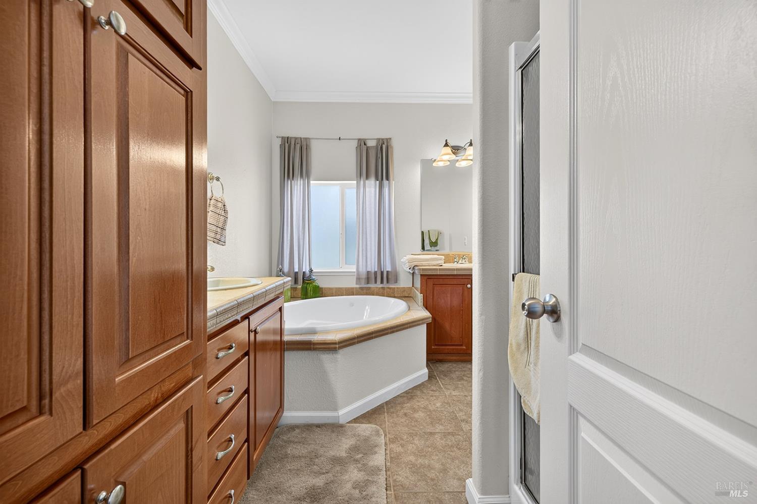 920 Champagne Circle N Calistoga CA 94515