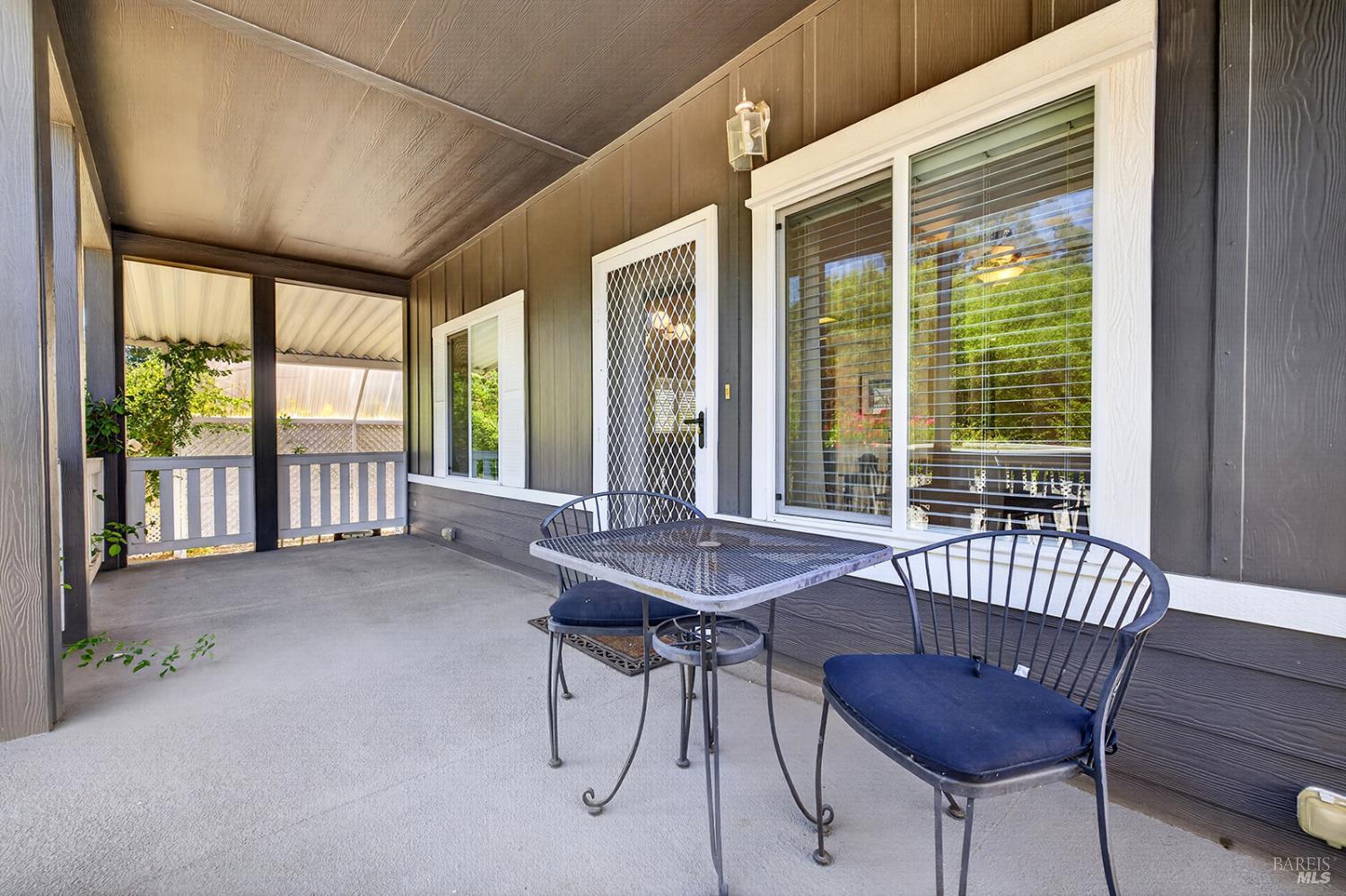 920 Champagne Circle N Calistoga CA 94515