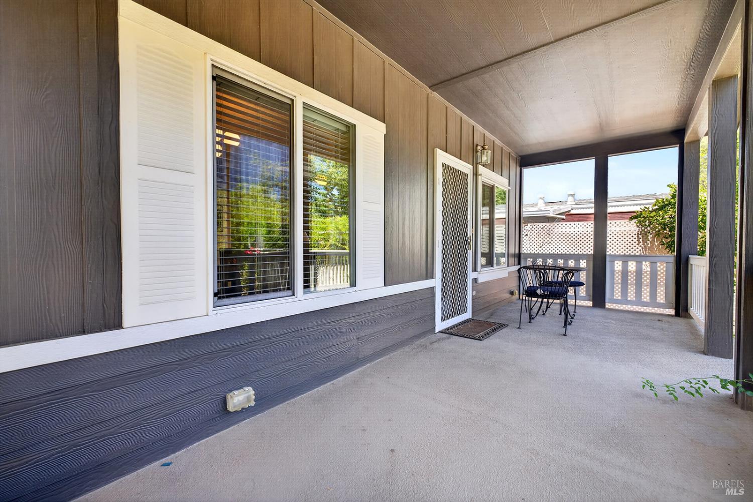 920 Champagne Circle N Calistoga CA 94515