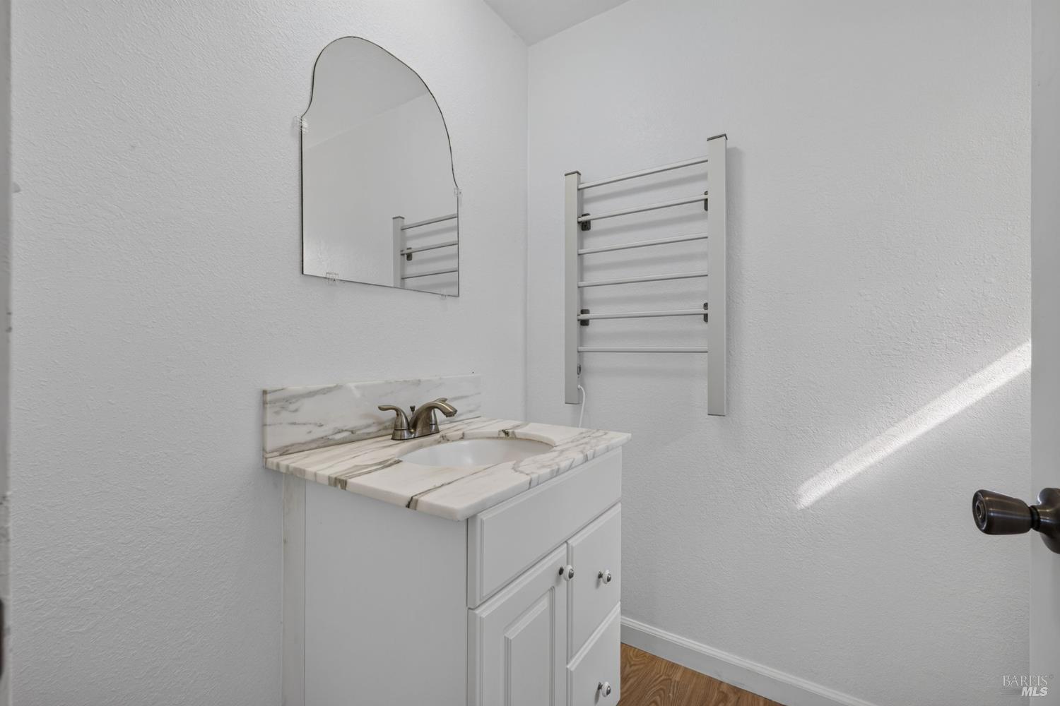 1129 Adrienne Way Santa Rosa CA 95401