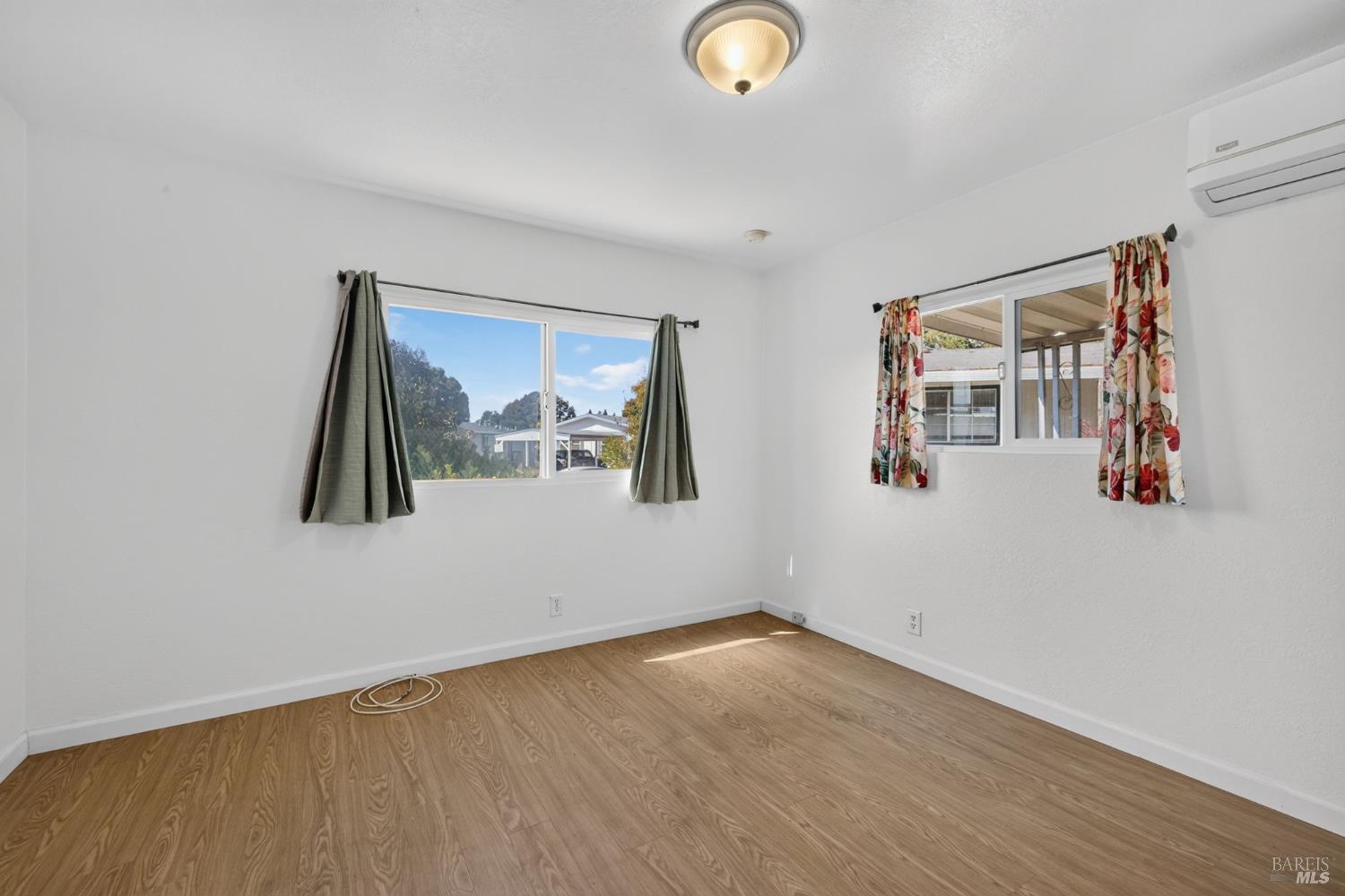 1129 Adrienne Way Santa Rosa CA 95401
