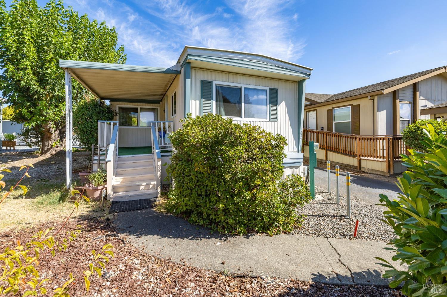 1129 Adrienne Way Santa Rosa CA 95401