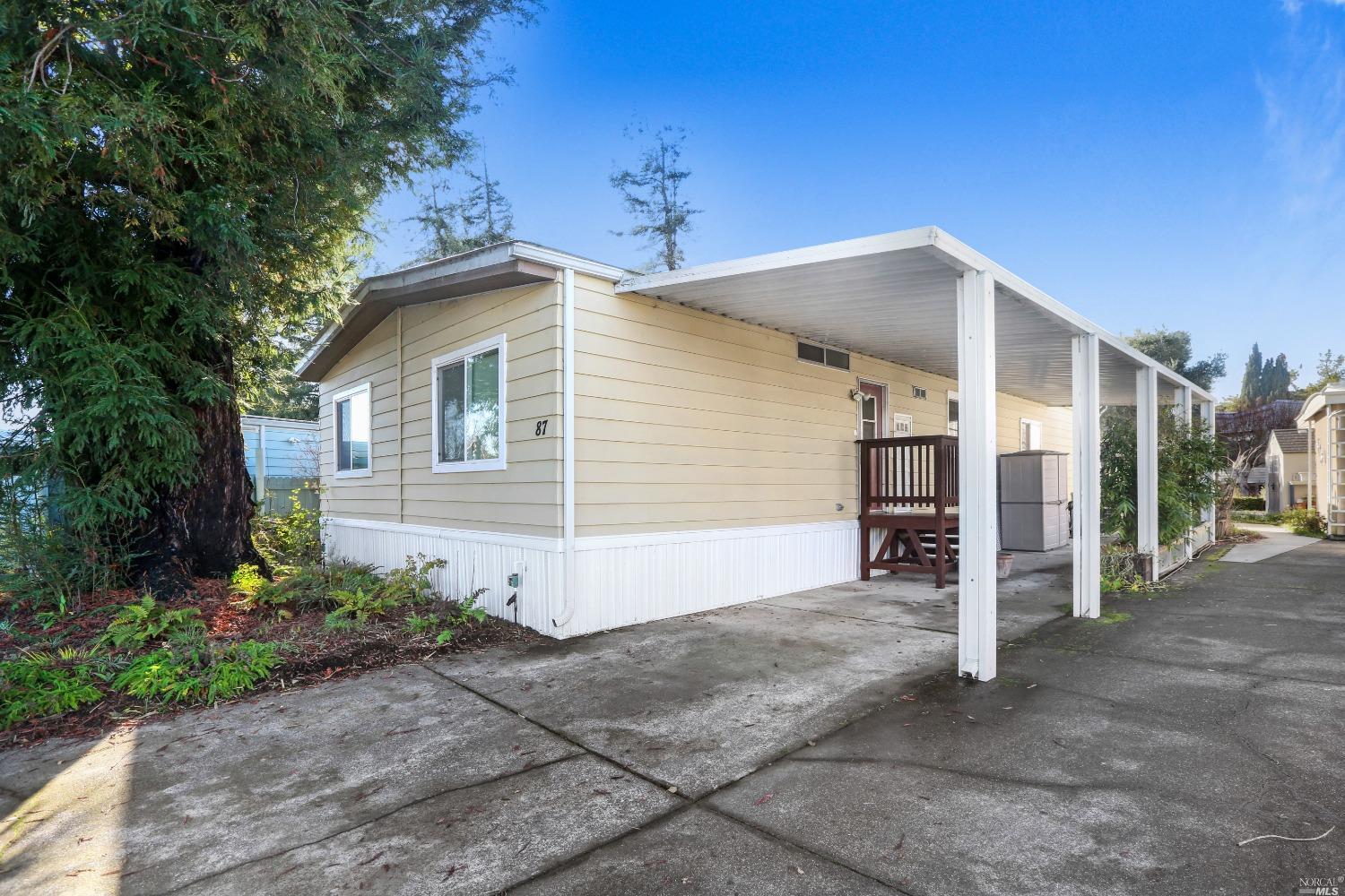 87 Saint George Mews Sonoma CA 95476