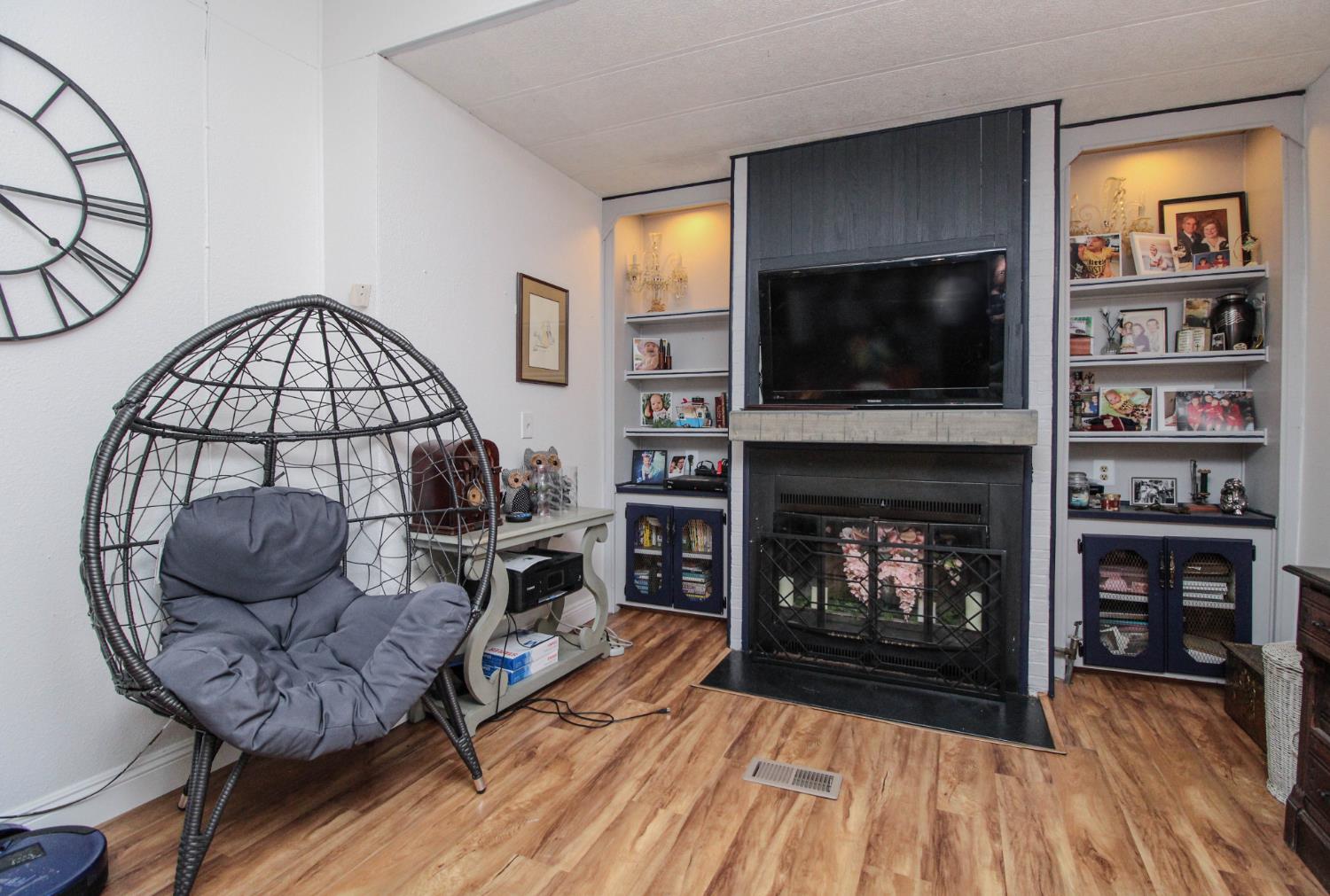 4226 Floral Sacramento CA 95834