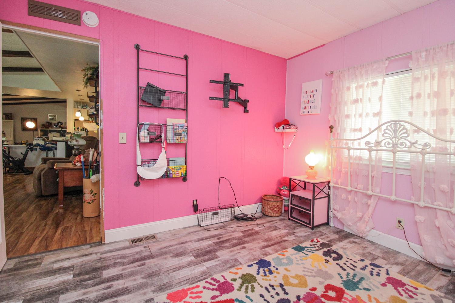 4226 Floral Sacramento CA 95834