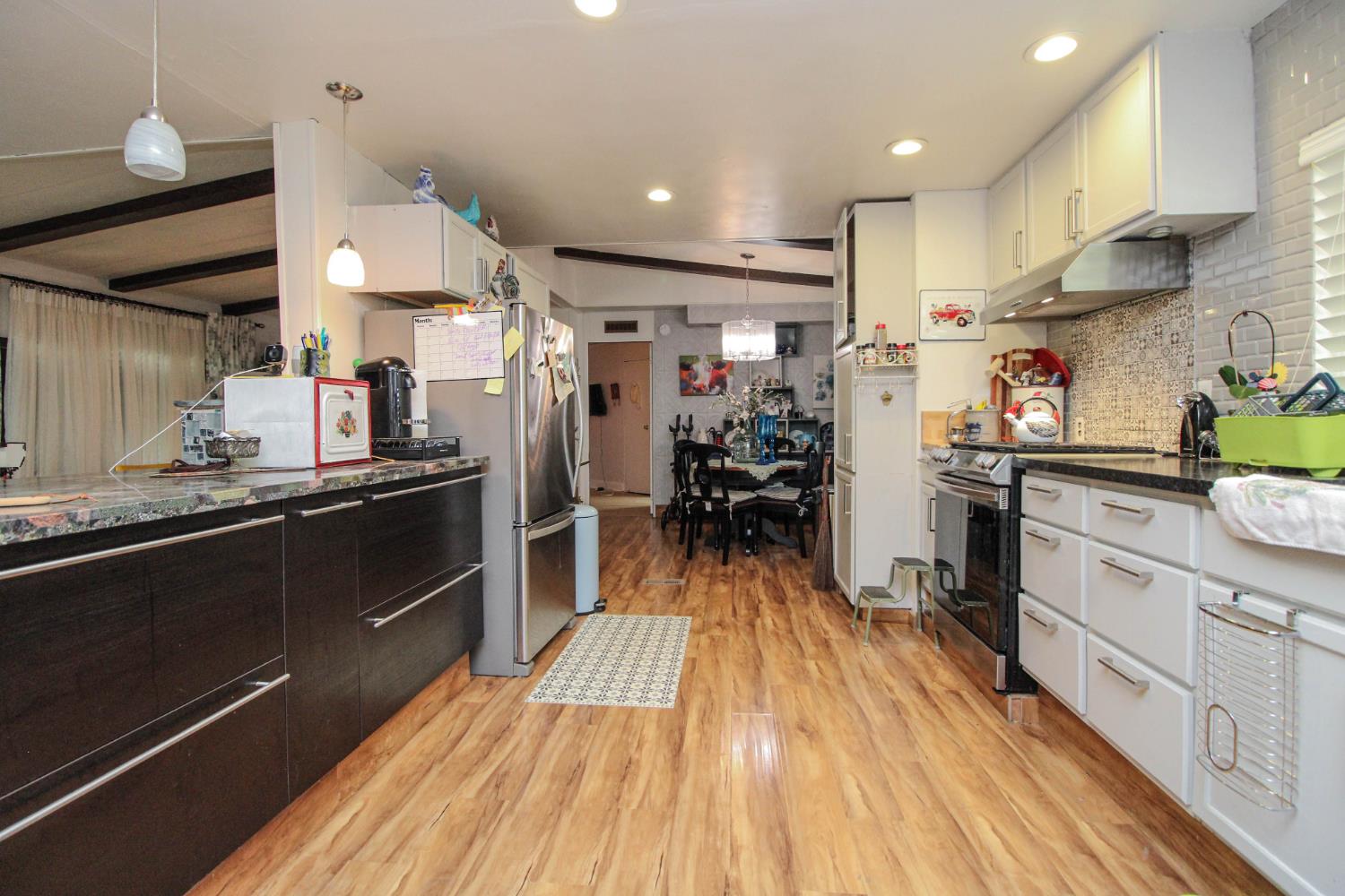 4226 Floral Sacramento CA 95834