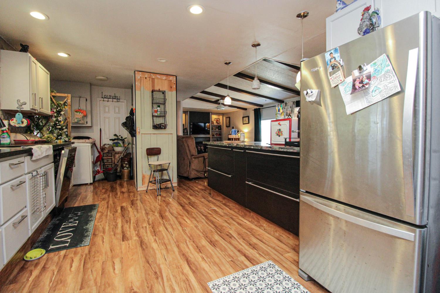 4226 Floral Sacramento CA 95834