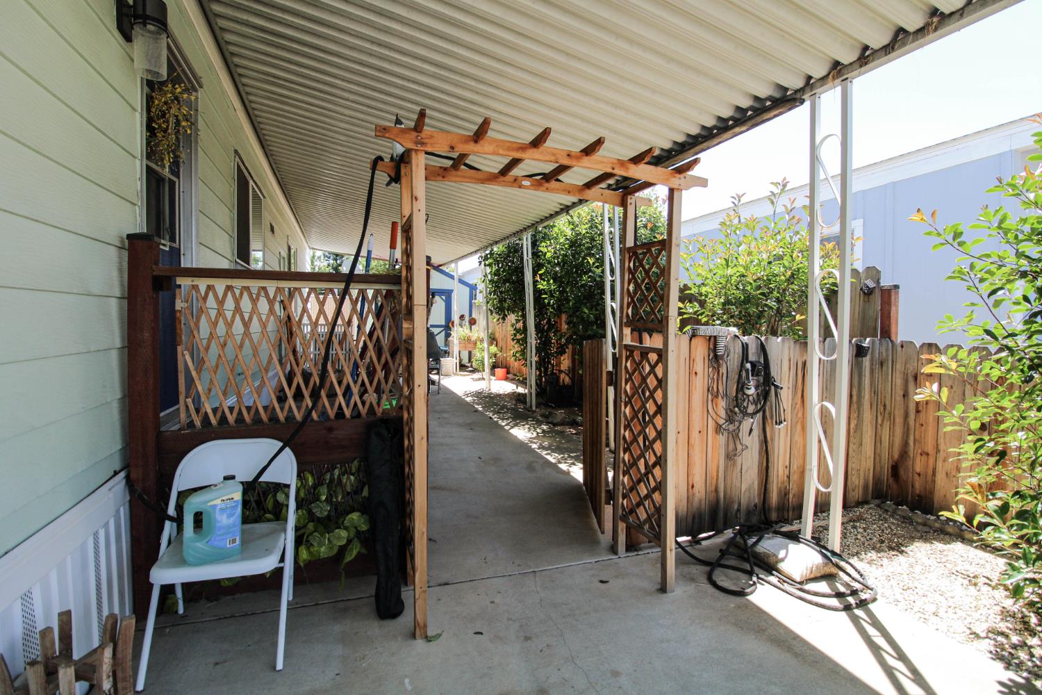 4226 Floral Sacramento CA 95834