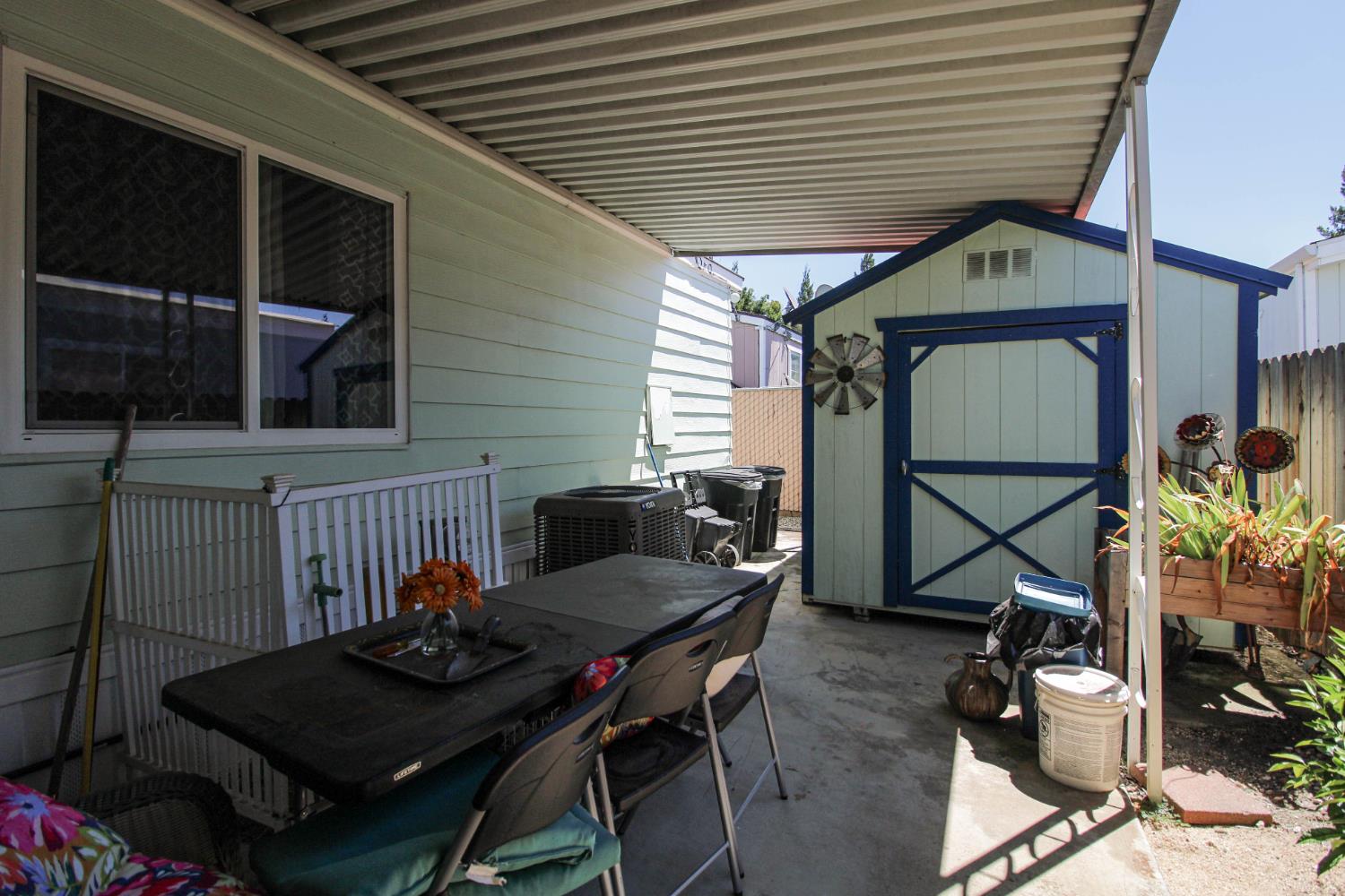 4226 Floral Sacramento CA 95834